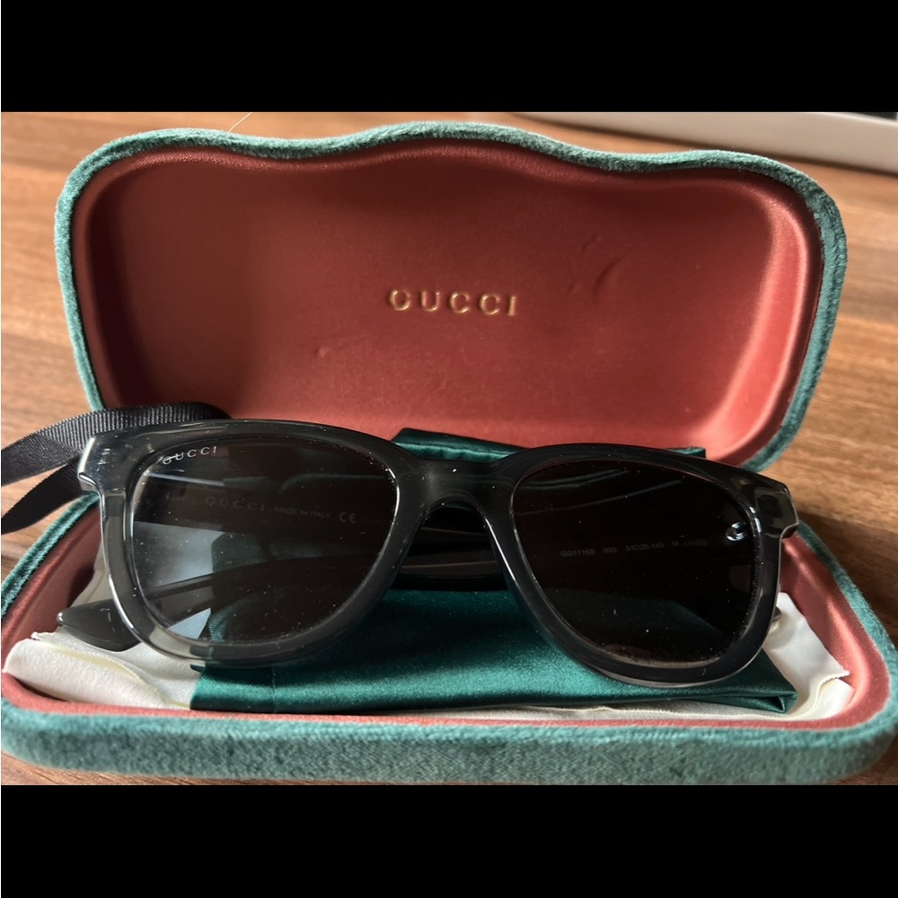 Authentic Gucci Sunglasses with Case and Dust Bag